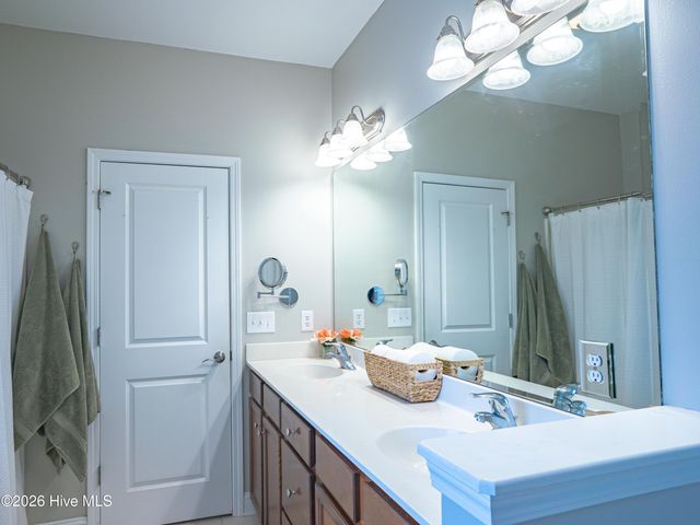 234 Emerald Ridge Road, Jacksonville, NC 28546