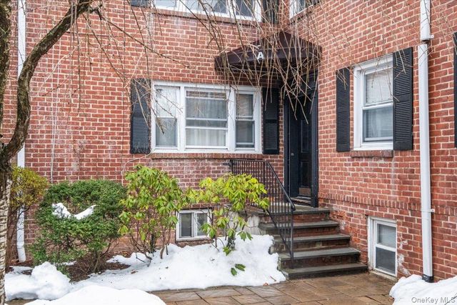 15 Chestnut Street 6A, Rye, NY 10580