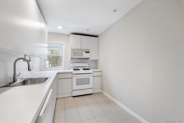 15 Chestnut Street 6A, Rye, NY 10580