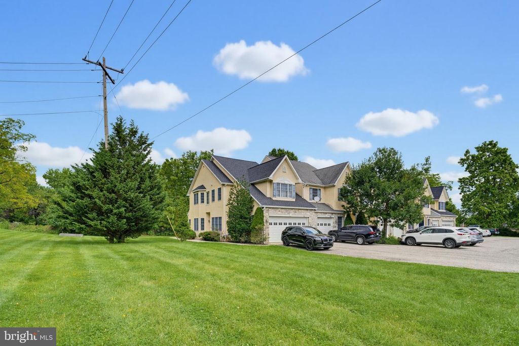 725 N SUMNEYTOWN PIKE #1, LANSDALE, PA 19446 — photo 3