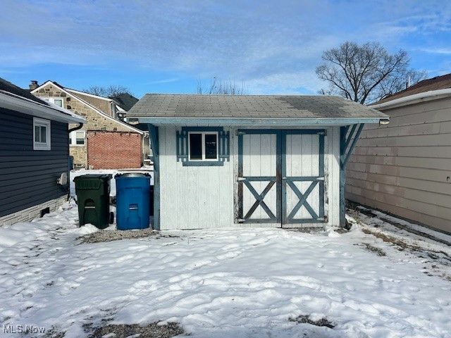 845 Shadowrow Avenue, Willoughby, OH 44094