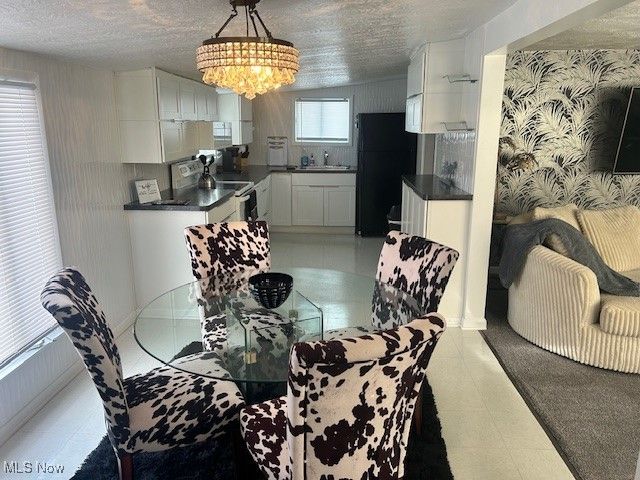 845 Shadowrow Avenue, Willoughby, OH 44094