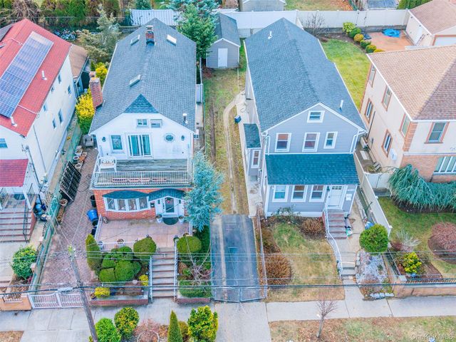 15424 13th Avenue, Whitestone, NY 11357
