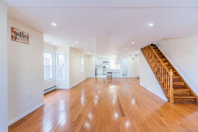 15424 13th Avenue, Whitestone, NY 11357