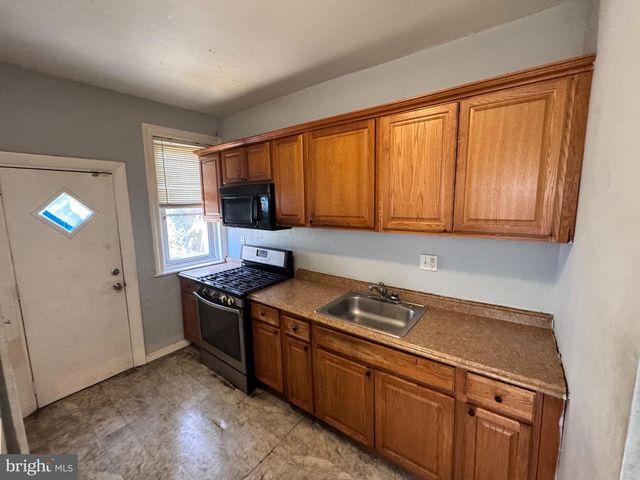 314 N ROBINSON ST, Philadelphia, PA 19139
