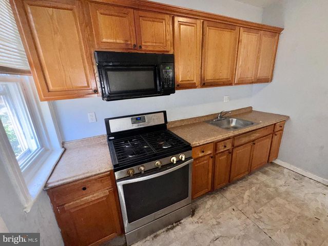 314 N ROBINSON ST, Philadelphia, PA 19139