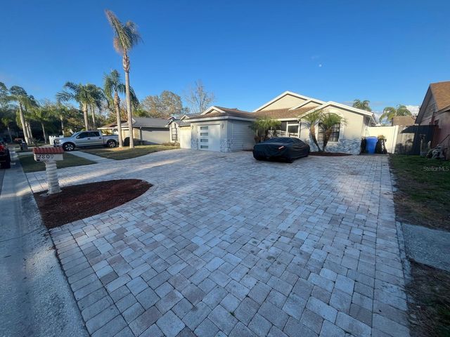 12809 DUNHILL DRIVE, Tampa, FL 33624