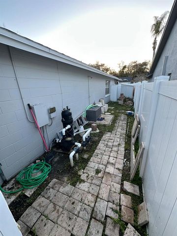 12809 DUNHILL DRIVE, Tampa, FL 33624