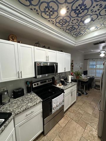 12809 DUNHILL DRIVE, Tampa, FL 33624