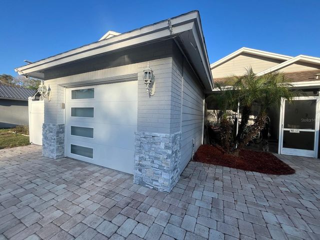 12809 DUNHILL DRIVE, Tampa, FL 33624