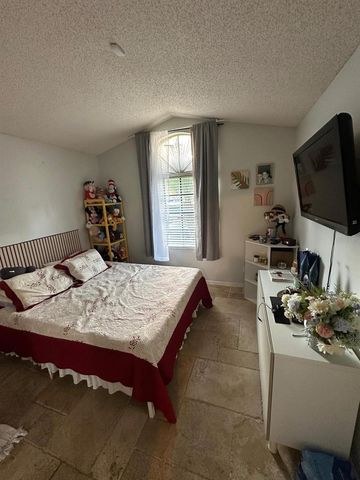 12809 DUNHILL DRIVE, Tampa, FL 33624