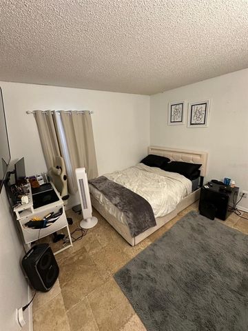 12809 DUNHILL DRIVE, Tampa, FL 33624