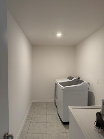 8855 101st Avenue, Vero Beach, FL 32967