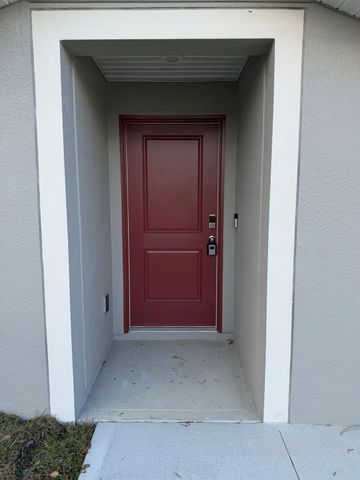 8855 101st Avenue, Vero Beach, FL 32967