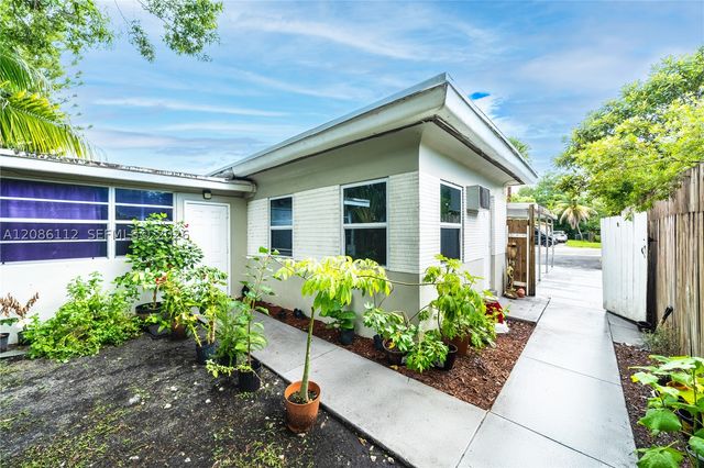 1806 SW 22nd St, Fort Lauderdale, FL 33315