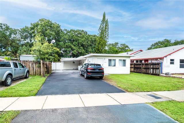 1806 SW 22nd St, Fort Lauderdale, FL 33315