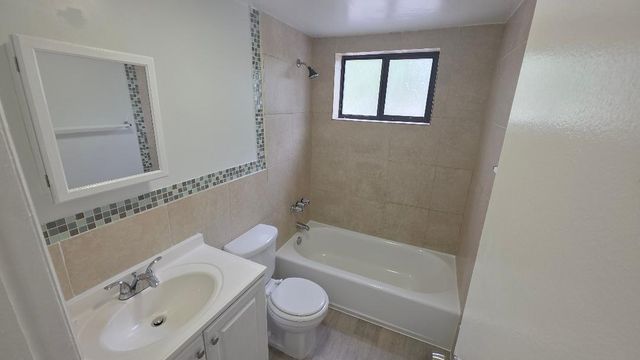 2250 NW 183rd Street, Miami Gardens, FL 33056