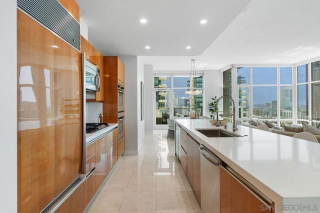 550 Front Street 1501, San Diego, CA 92101