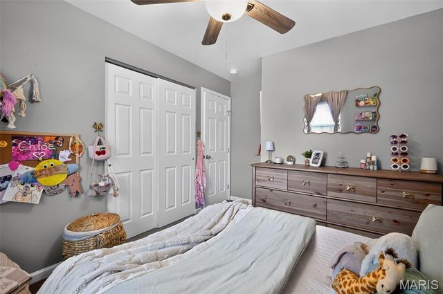 3027 Luxury Drive, Florissant, MO 63031