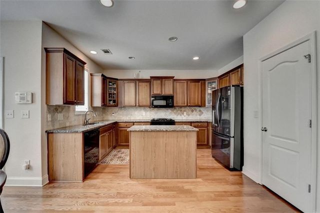 25 KAKTOVIC Court, Grayson, GA 30017