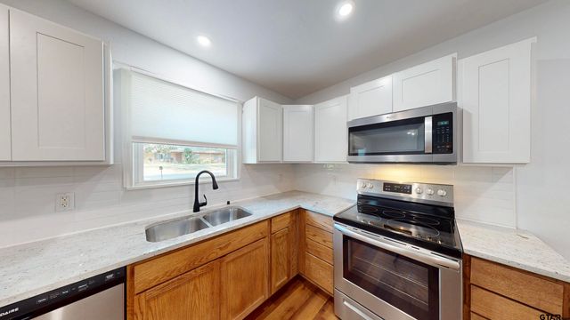 2807 Willard Dr., Tyler, TX 75707