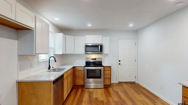 2807 Willard Dr., Tyler, TX 75707