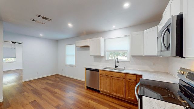 2807 Willard Dr., Tyler, TX 75707