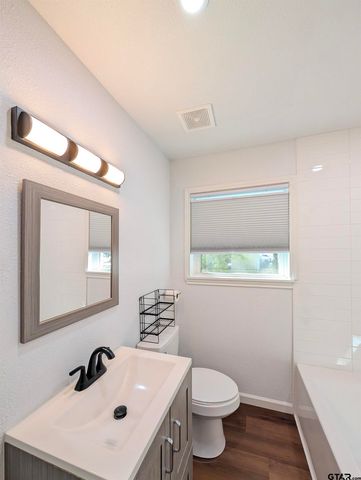 2807 Willard Dr., Tyler, TX 75707