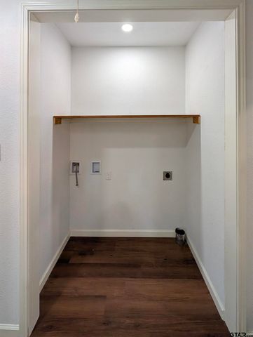 2807 Willard Dr., Tyler, TX 75707