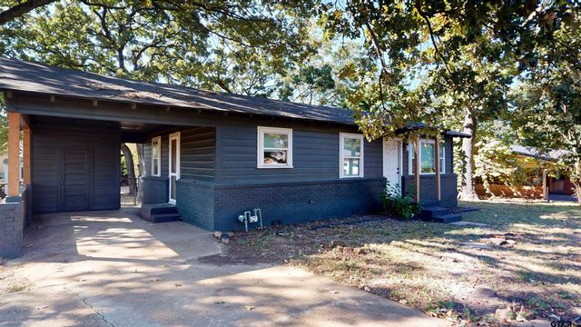 2807 Willard Dr., Tyler, TX 75707