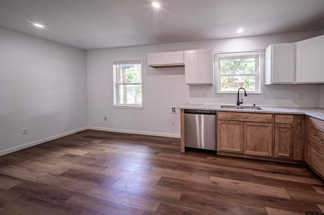 2807 Willard Dr., Tyler, TX 75707