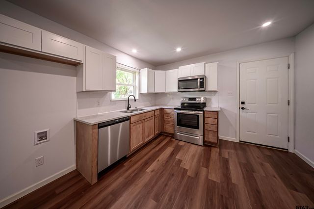 2807 Willard Dr., Tyler, TX 75707