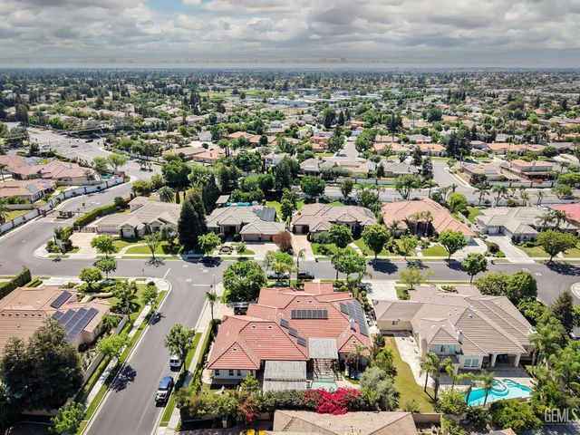 11500 Harrington Street, Bakersfield, CA 93311