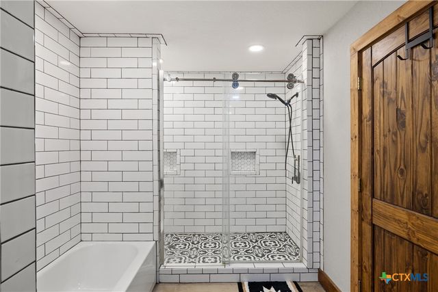 664 Martindale Falls Road, Martindale, TX 78655