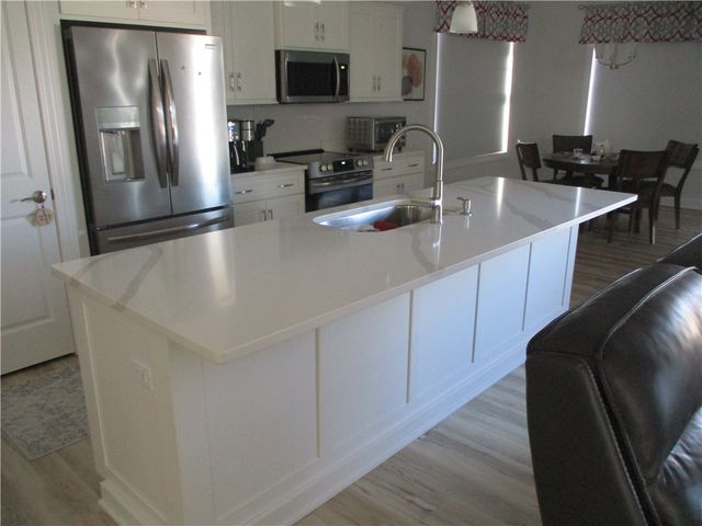 8 Royal Court Court, Horseheads, NY 14845