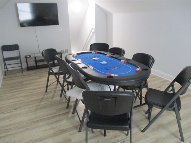 8 Royal Court Court, Horseheads, NY 14845