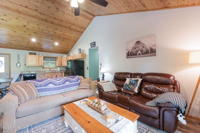70 Refuge Ridge Road, Murphy, NC 28906