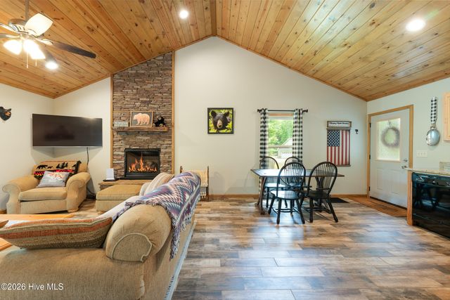 70 Refuge Ridge Road, Murphy, NC 28906
