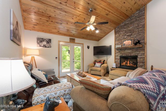 70 Refuge Ridge Road, Murphy, NC 28906