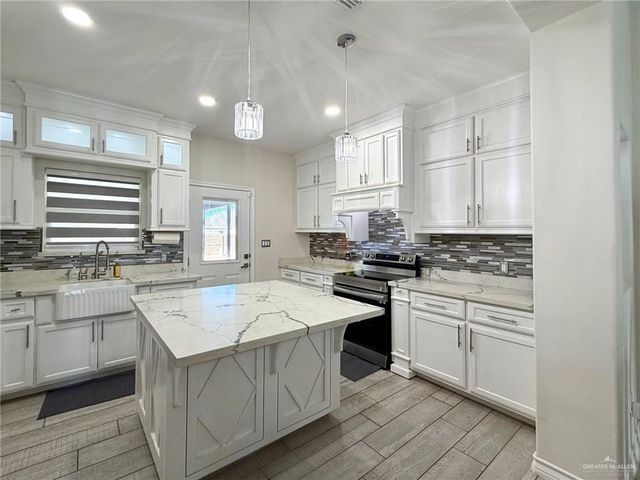 614 Yoli Lane, Donna, TX 78537