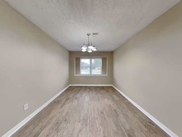 801 Newport Boulevard, League City, TX 77573