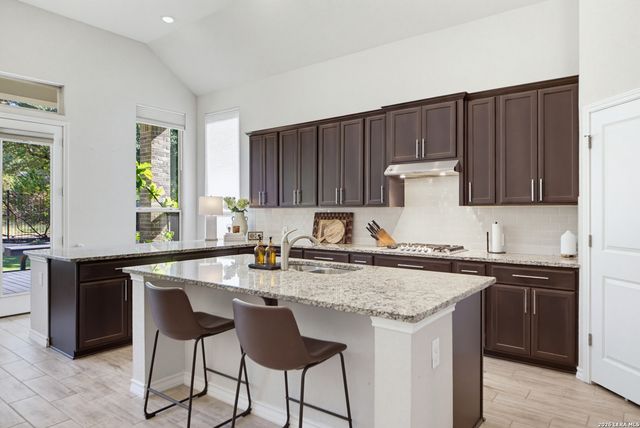 3058 Blenheim Park, Bulverde, TX 78163