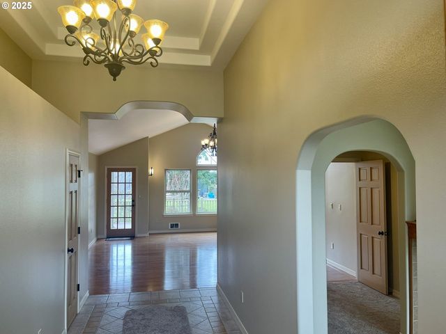 2180 HAYES St, North Bend, OR 97459