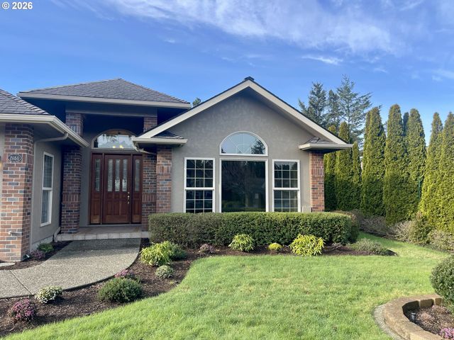 2180 HAYES St, North Bend, OR 97459