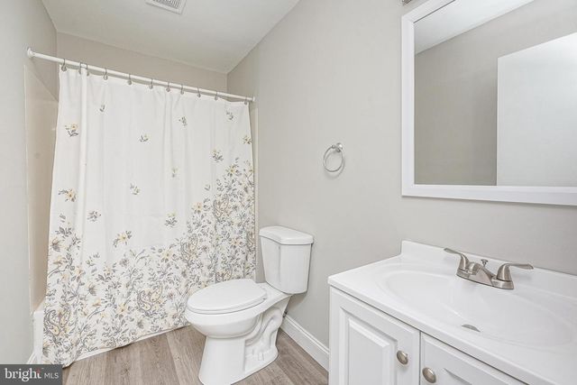 15 FOMALHAUT CT, Blackwood, NJ 08012