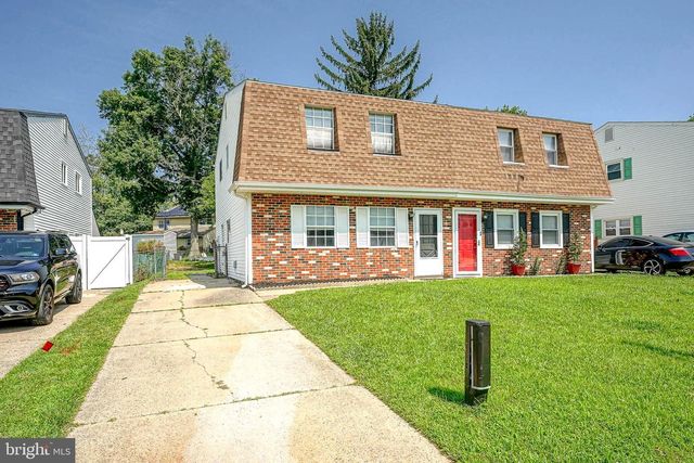 15 FOMALHAUT CT, Blackwood, NJ 08012