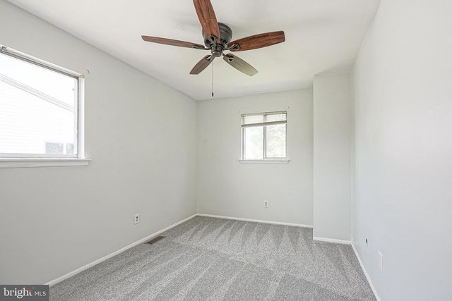 15 FOMALHAUT CT, Blackwood, NJ 08012