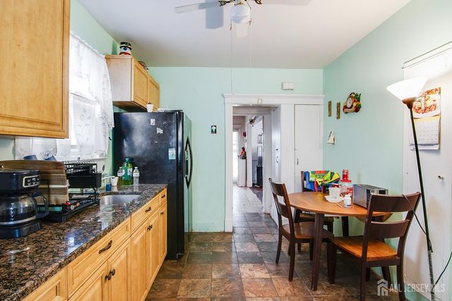 204-204 Howard Street, New Brunswick, NJ 08091