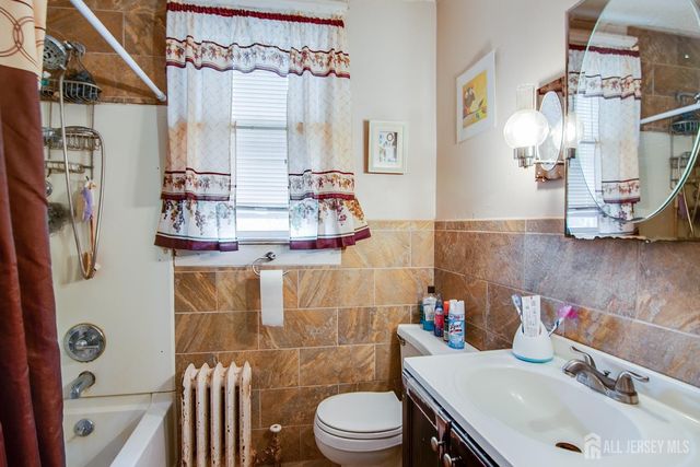 204-204 Howard Street, New Brunswick, NJ 08091