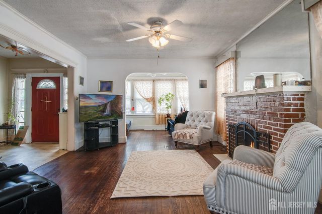 204-204 Howard Street, New Brunswick, NJ 08091